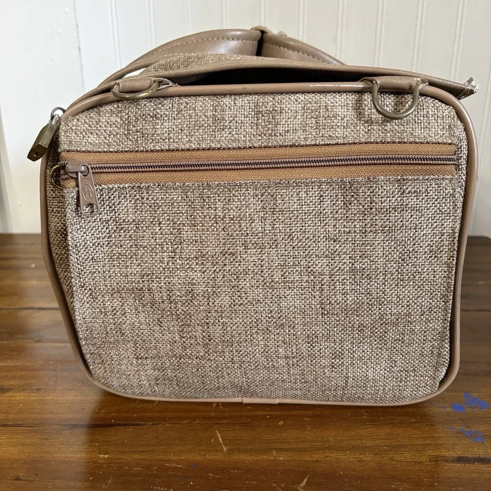 Vtg Hartmann Tweed 17